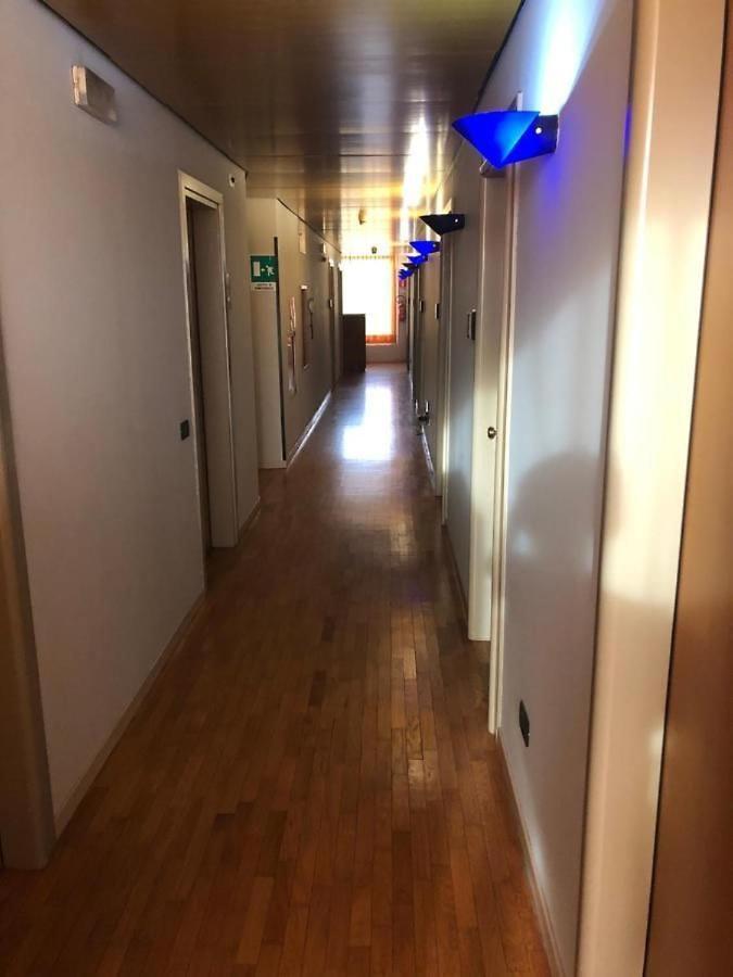 Hotel Xibana Tribano Buitenkant foto